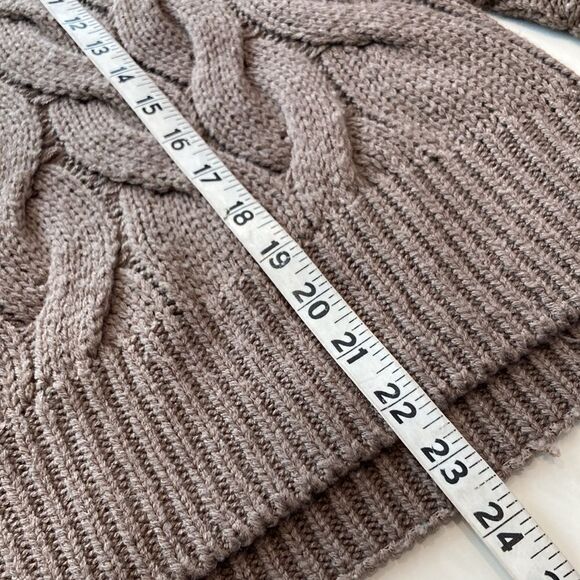 Vero Moda fossil colored crewneck sweater, size small - Picture 8 of 9